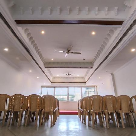 Hotel Aarathy مادوراي المظهر الخارجي الصورة