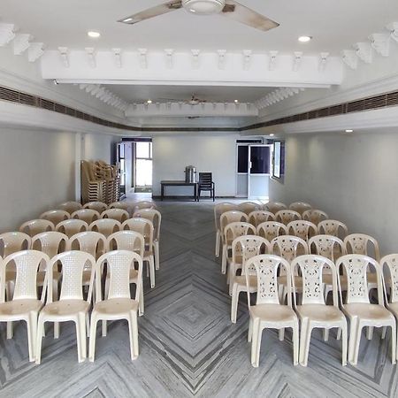 Hotel Aarathy مادوراي المظهر الخارجي الصورة